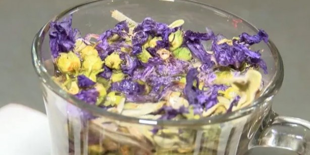 İbrahim Saraçoğlu'ndan koronavirüse karşı gargara tarifi: Övgü ile açıkladı! Yoğun talep arttı 