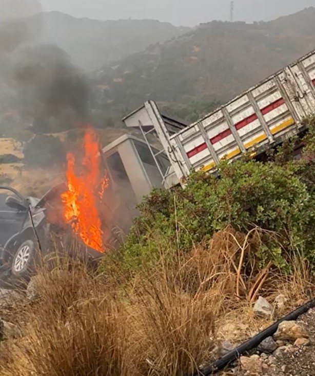 Foto - İbrahim Tatlıses’i yanmaktan bakın kim kurtardı