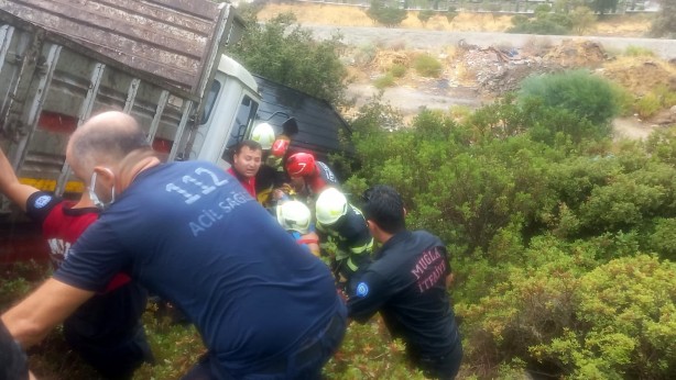 Foto - İbrahim Tatlıses’i yanmaktan bakın kim kurtardı