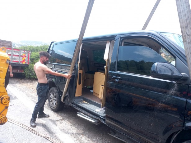 Foto - İbrahim Tatlıses’i yanmaktan bakın kim kurtardı