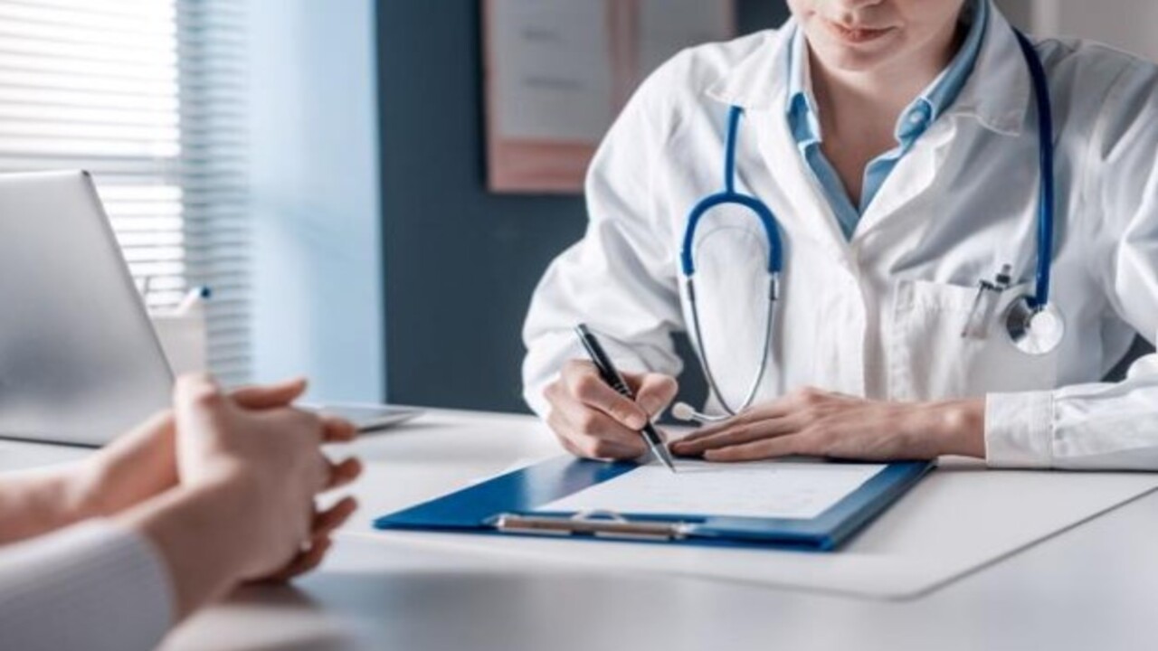 Foto - İç organlara yayılma riski var! Tırnak üzerindeki bu leke neyin habercisi