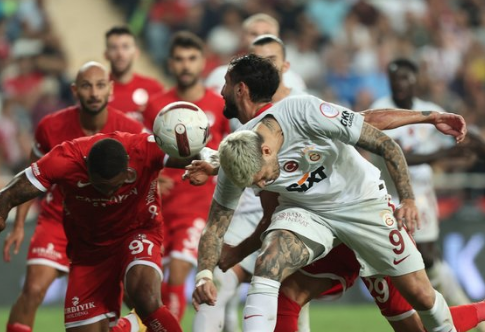 Foto - Icardi için sonunda bunu da yazdılar! Avrupa giderek kabulleniyor...