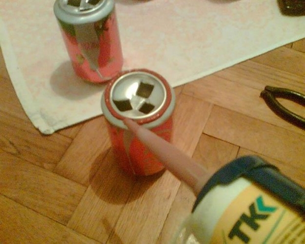 Foto - İçecek kutularıyla güneş paneli yaptı!