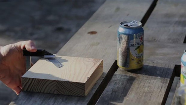 İçecek kutusundan öyle bir şey yaptı ki!