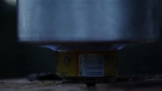 Foto - İçecek kutusundan öyle bir şey yaptı ki!