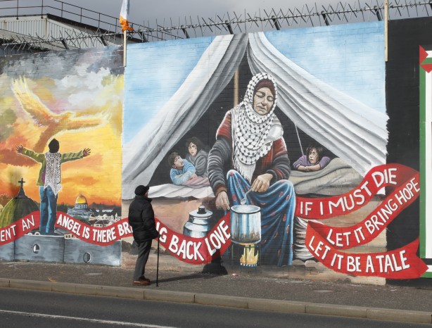 Foto - İçimizdeki müsveddelere ibret olsun! İrlanda’da bir grup sanatçıdan müthiş Filistin hareketi