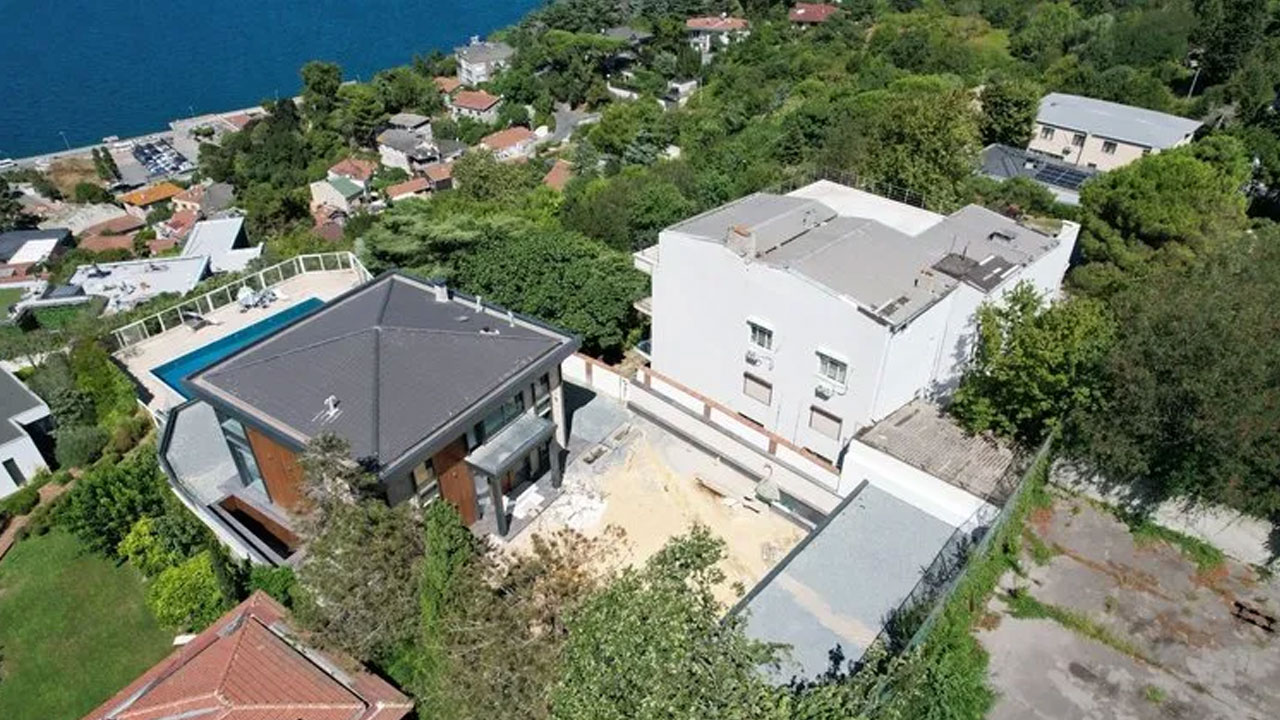 Foto - İçinde Halk TV'nin yöneticisi de var... CHP'li İBB'den Boğaz'da talan!