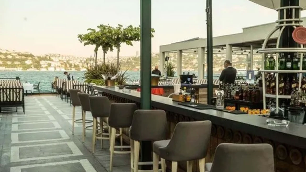 Foto - İçinde Halk TV'nin yöneticisi de var... CHP'li İBB'den Boğaz'da talan!