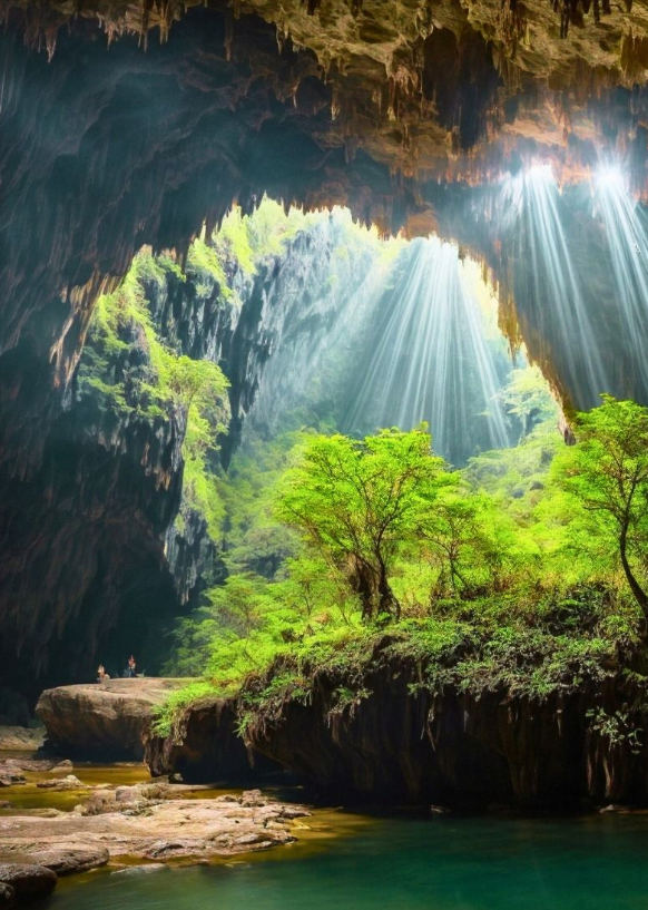 Foto - İçinde Orman, Nehir ve Bulutlar Var! Dünyanın en büyük ve gizemli mağarası