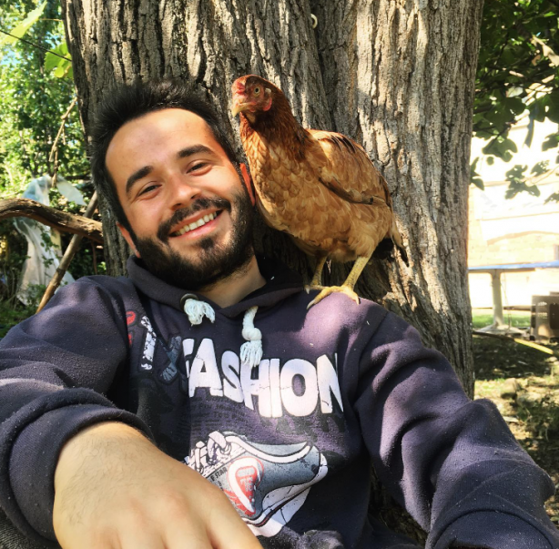 Foto - İçindeki hayvan sevgisi onu ünlü biri yaptı