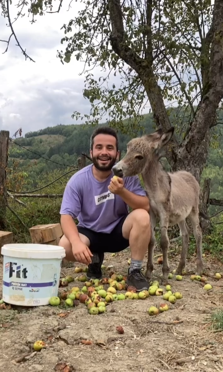 Foto - İçindeki hayvan sevgisi onu ünlü biri yaptı