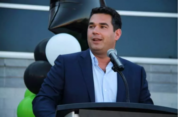 İçini görenler gözlerine inanamıyor! Kanadalı milyarder 362 milyon dolarlık yatıyla Türkiye’de