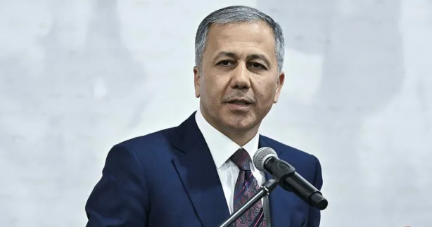 Foto - İçişleri Bakanı Ali Yerlikaya, flaş gelişmeyi az önce tüm Türkiye’ye duyurdu! O organize suç örgütünün elebaşı İzmir’de yakalandı! "İran" detayı dikkat çekti