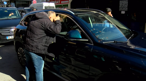 Foto - İçişleri Bakanı Süleyman Soylu Esenler'e TOGG ile geldi
