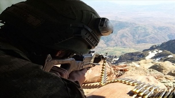 Foto - İçişleri Bakanı Yerlikaya yurt genelinde 11 aylık gelişmeleri paylaştı! Dikkat çeken detaylar! İNLERİNE GİRİLDİ!