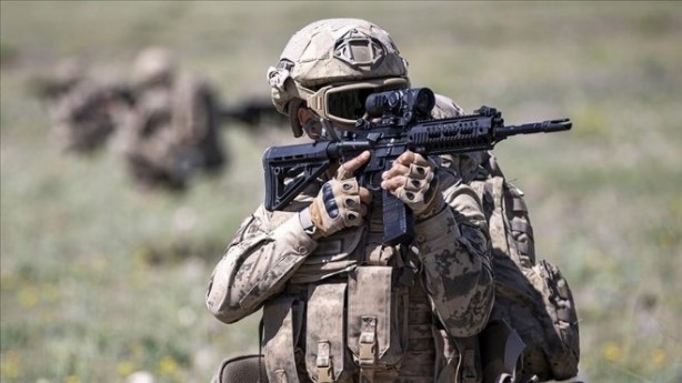 Foto - İçişleri Bakanı Yerlikaya yurt genelinde 11 aylık gelişmeleri paylaştı! Dikkat çeken detaylar! İNLERİNE GİRİLDİ!