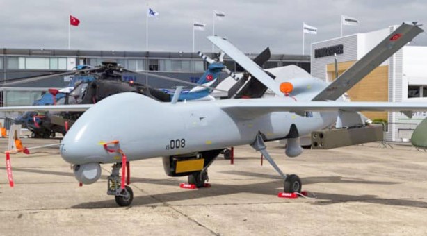 Foto - İçişleri Bakanı Yerlikaya’dan Jandarma Kartalları vurgusu: 70’in üzerinde insanlı, 30’un üzerinde TB2 ve ANKA-S gökyüzünde: Teröristlerin korkulu rüyası