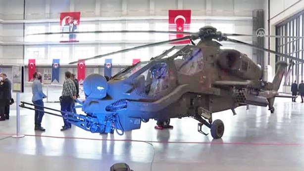 Foto - İçişleri Bakanı Yerlikaya’dan Jandarma Kartalları vurgusu: 70’in üzerinde insanlı, 30’un üzerinde TB2 ve ANKA-S gökyüzünde: Teröristlerin korkulu rüyası