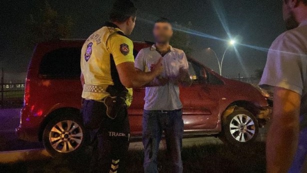 Foto - İçmeyi çağdaşlık sanan kafalara gelsin! Alkollü maganda yine yaptı yapacağını
