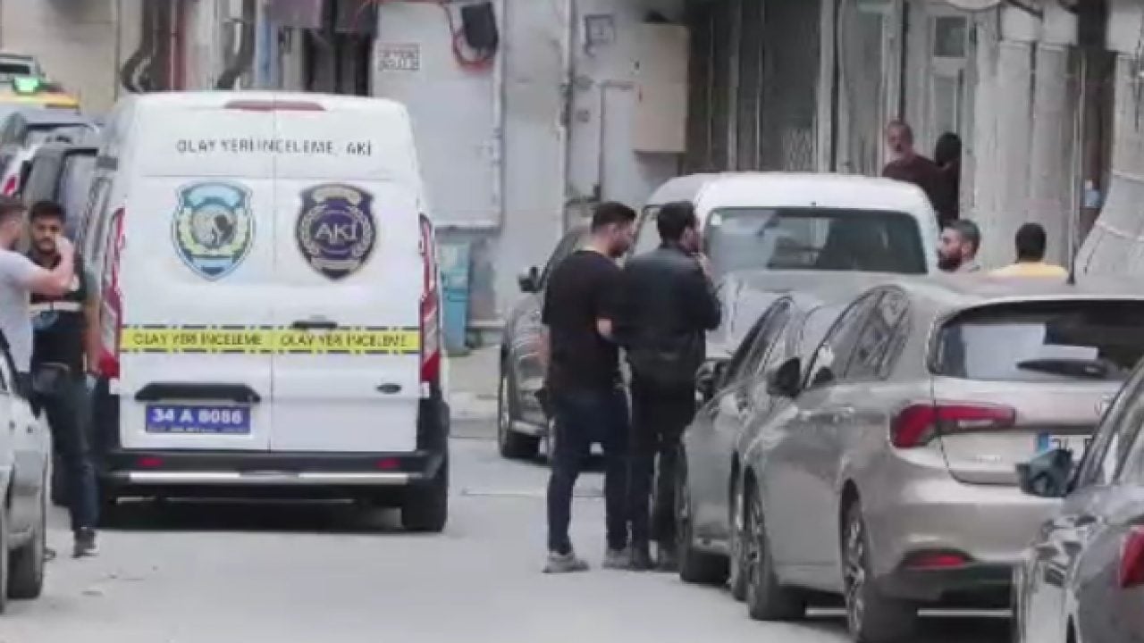 Foto - İcra memurlarıyla tartışan kiracı dehşet saçtı: Özel harekat devreye girdi! Ruhsatsız tabancayla yakalandı