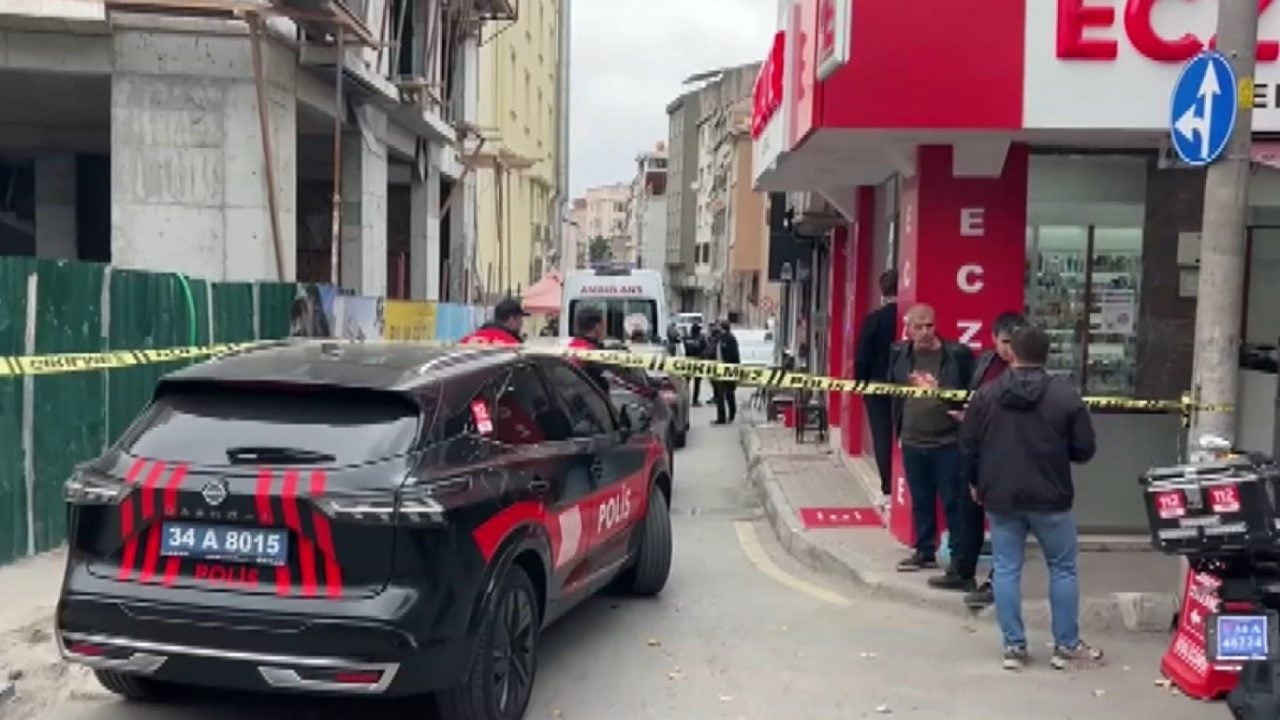 Foto - İcra memurlarıyla tartışan kiracı dehşet saçtı: Özel harekat devreye girdi! Ruhsatsız tabancayla yakalandı