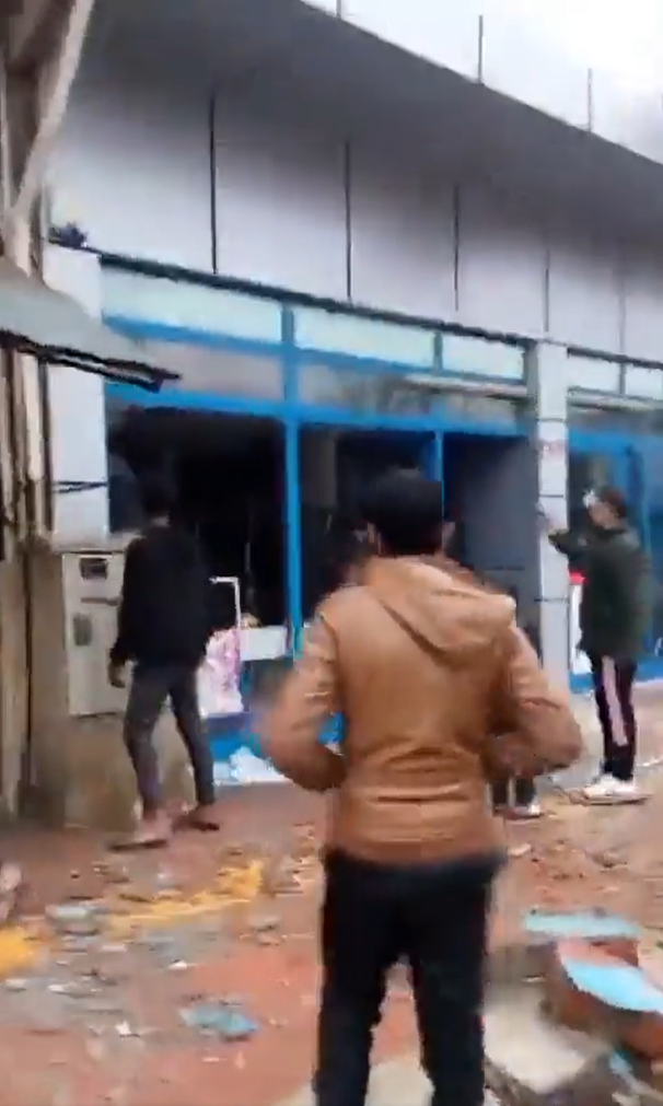 Foto - İdam acilen getirilmeli! Deprem bölgesinde yağma yaptılar