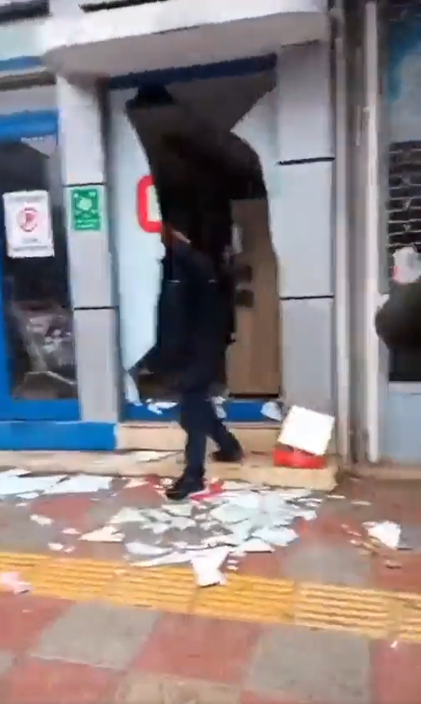 Foto - İdam acilen getirilmeli! Deprem bölgesinde yağma yaptılar