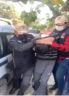 İdam edin idam! Şehit mezarlarına PKK yazan sanığa komik ceza