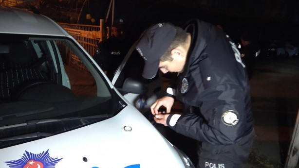 Foto - İdam etmeyince böyle şımarıyorlar! Rezilliğinden utanmadı bakın ne yaptı