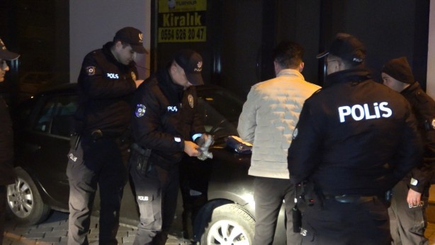 Foto - İdam etmeyince böyle şımarıyorlar! Rezilliğinden utanmadı bakın ne yaptı