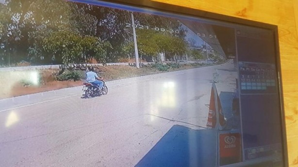 Foto - İdam işte bu yüzden gerekli! Orman yakan PKK’lı hain içeride de rahat durmuyor