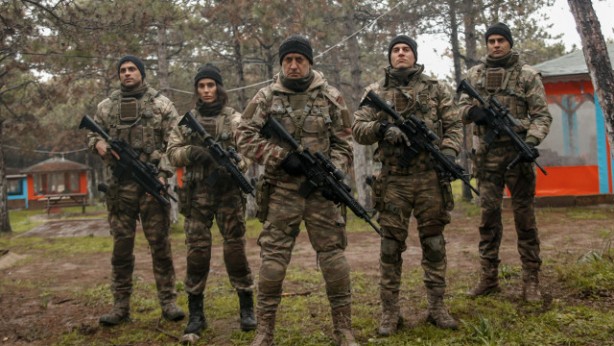 Foto - İddialar sonrası bomba mesajı paylaştı! Teşkilat’a katılacak mı?