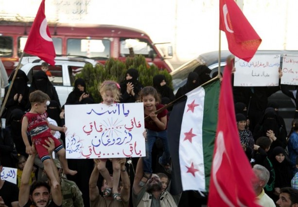Foto - İdlib'de Türk bayrakları dalgalandı!