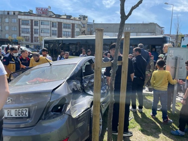 İETT otobüsü ile otomobil çarpıştı! Yaralılar var