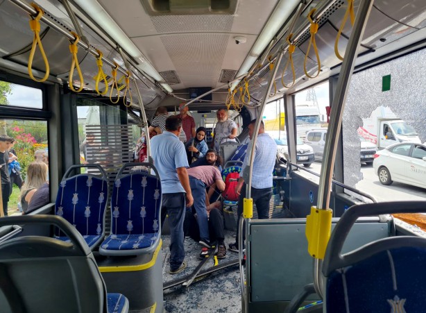 Foto - İETT otobüsündeki yolcular ölümden döndü