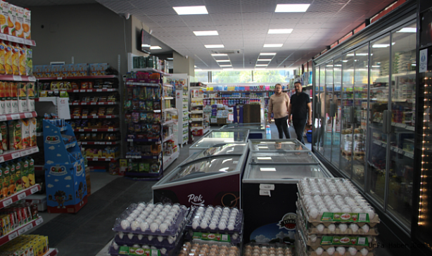 Foto - İflas etmeyi, batmayı göze aldılar! Markette bir tane bile İsrail ürünü satmayacaklarına söz verdiler