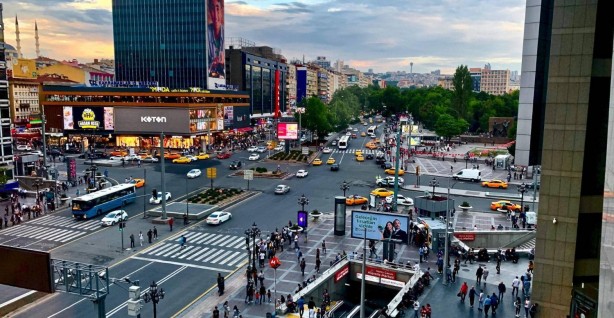 Foto - İflas ettiği yazılıp çizilen Türk gıda devi az önce Türkiye'ye duyurdu: İflas etmedik, ayaktayız