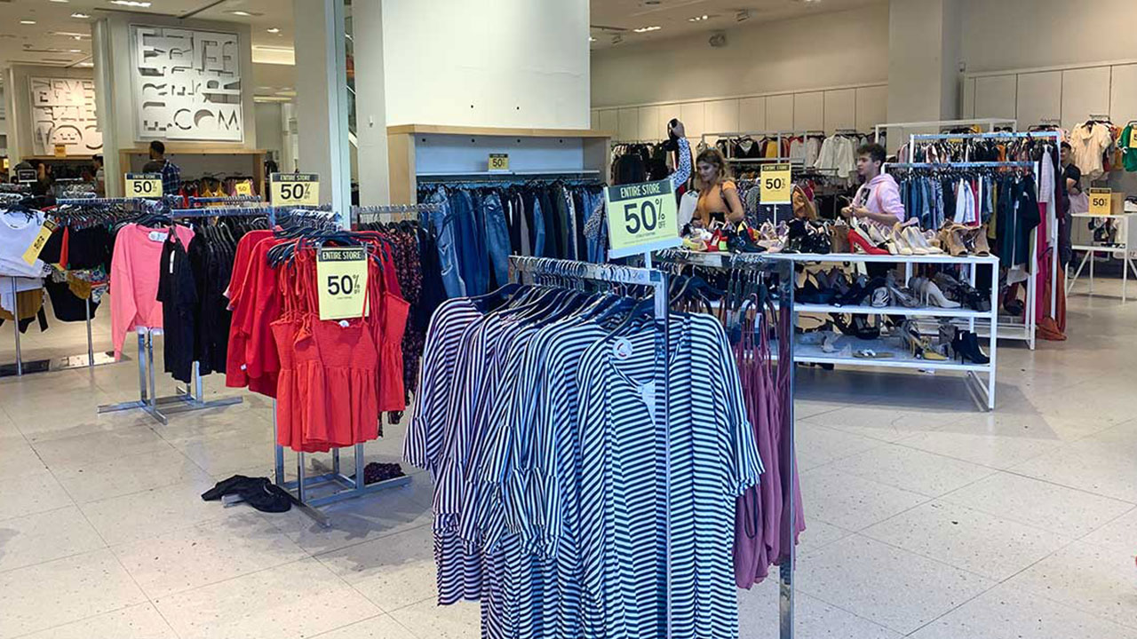 Foto - İflas sürecine giren giyim devinden herkesi şaşırtan Türkiye kararı: 2 mağaza daha açacağız