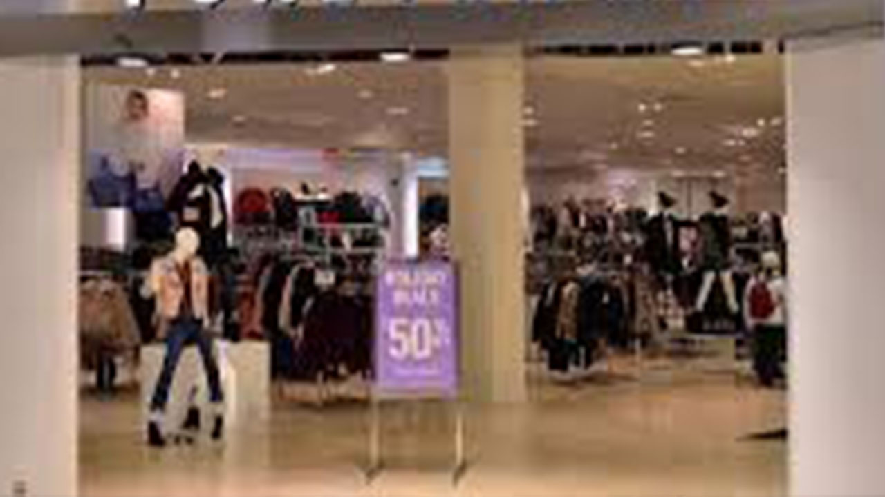 Foto - İflas sürecine giren giyim devinden herkesi şaşırtan Türkiye kararı: 2 mağaza daha açacağız