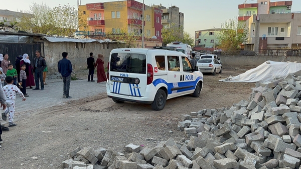 Foto - İftar saatinde iki aile arasında taşlı sopalı kavga: Yaralılar var