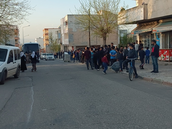 Foto - İftar saatinde iki aile arasında taşlı sopalı kavga: Yaralılar var