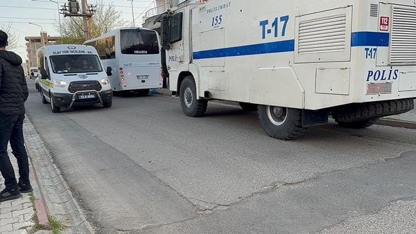 İftar saatinde iki aile arasında taşlı sopalı kavga: Yaralılar var