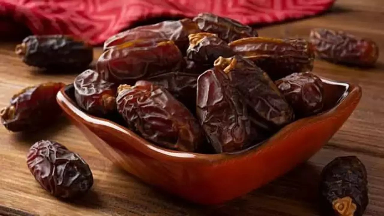 Foto - İftar sofralarının vazgeçilmezi hurmaya talep artıyor!