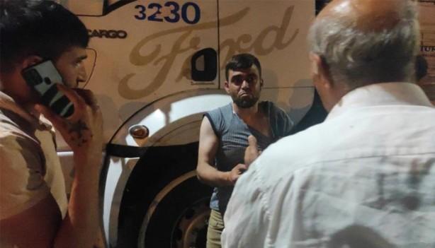 Foto - İftar vakti yaptığını gören meydan dayağı attı