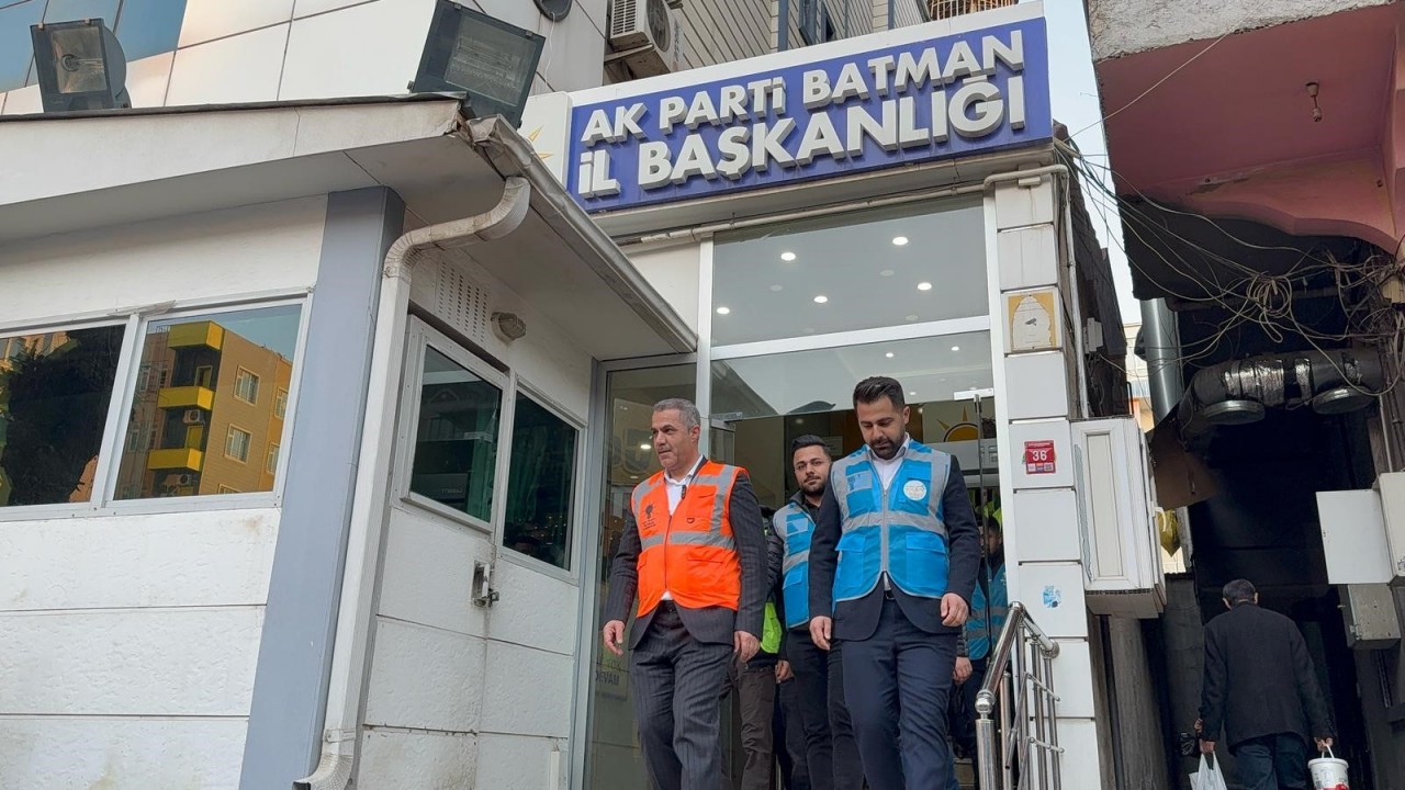 Foto - "İftara 5 Kala" Yolda kalanlara iftarlık dağıtıldı