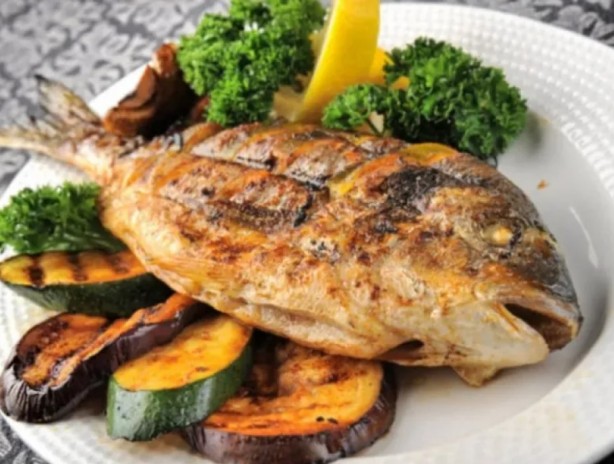 Foto - İftardan önce yemek yemeyi yasakladılar! Daha neler neler var...