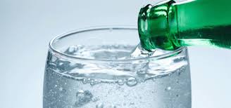 Foto - İftardan sonra soda, maden suyu içmenin faydası veya zararı var mıdır?