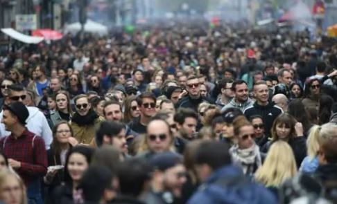 Foto - İğne atsak yere düşmez! O listeye Türkiye’den 1 şehir girdi 