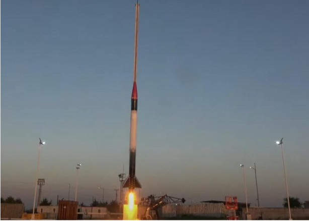 Foto - İğneada'dan roket ateşlendi! Gecenin sessizliğinde her şey bir anda oldu