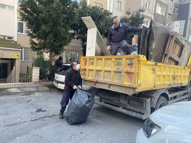 Foto - İhbar üzerine gittikleri evde şoke eden manzarayla karşılaştılar! Tam 30 torbaya böyle bölüştürmüşler